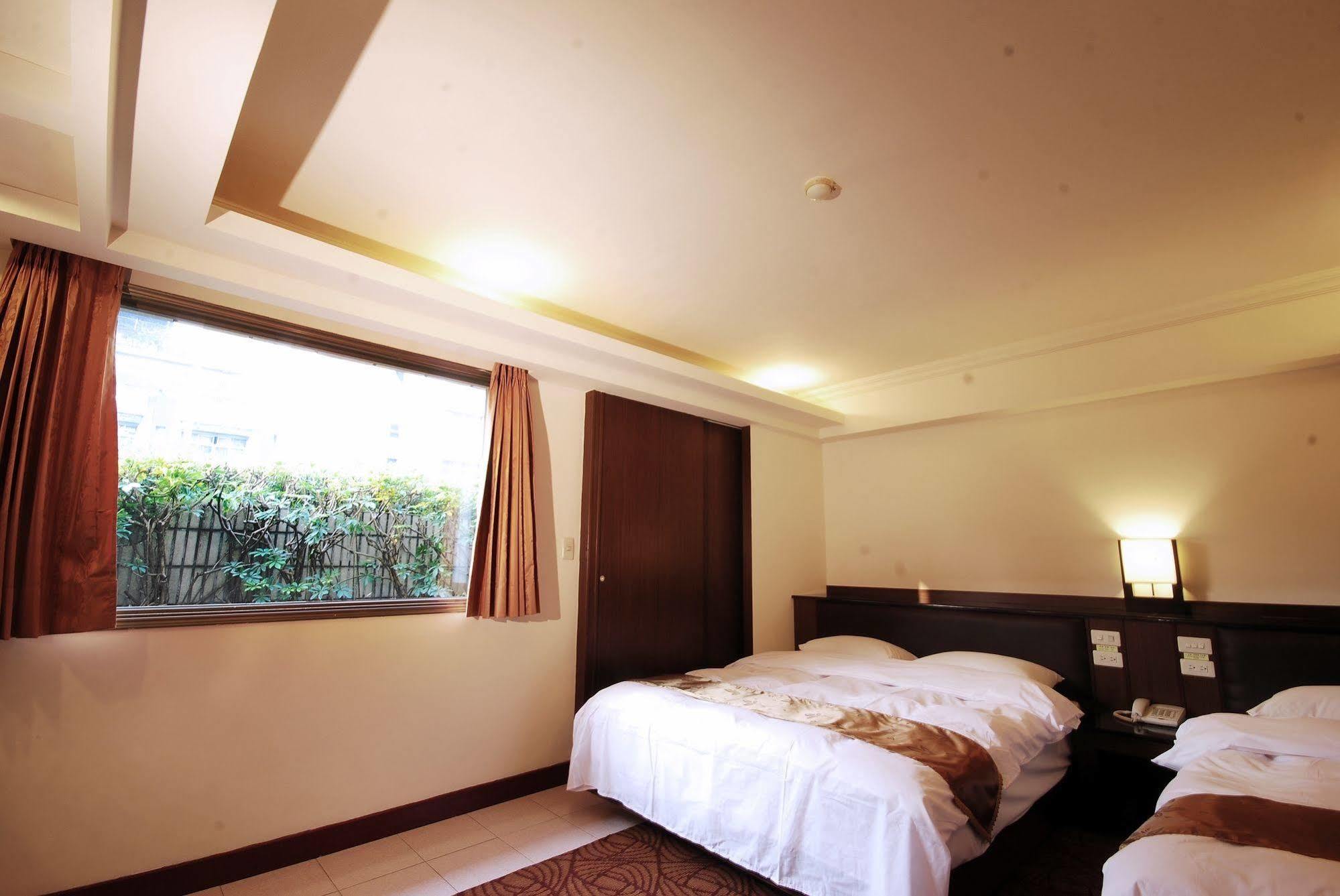 The Enterpriser Hotel Tajcshung Kültér fotó