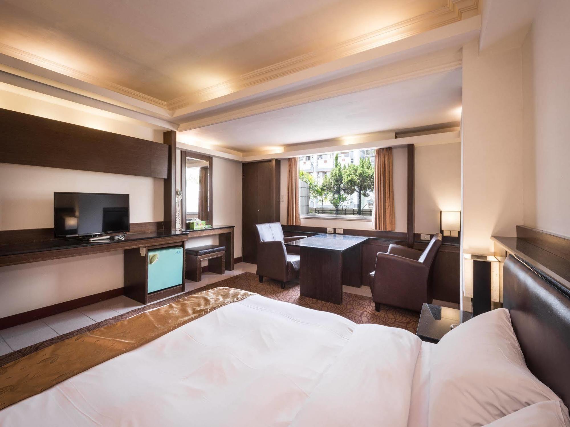 The Enterpriser Hotel Tajcshung Kültér fotó